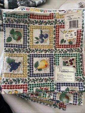 Tobin Gingham Fruit Cloth Napkins (22)